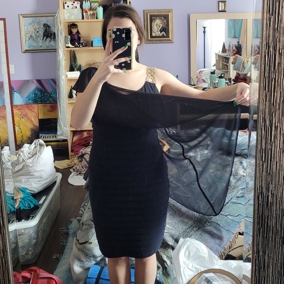 Navy Blue Formal Dress with Gold Chain Link Strap Fits Like Size 8 - Picture 5 of 13